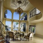 hall dans un grand appartement