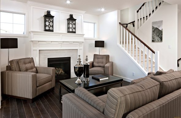 salon avec canapé et fauteuils