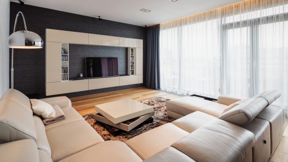 salon aux couleurs vives