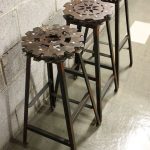 tabouret de bar intéressant