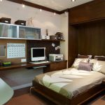 lit armoire dans la chambre