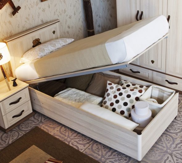 lit spacieux avec base relevable