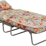 lit pliant avec matelas de couleur