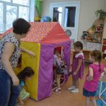 écran maison à la maternelle