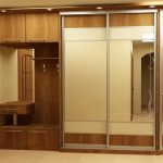 armoire avec miroir