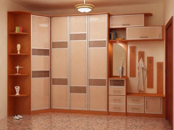 armoire dans le hall