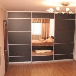 armoire dans la chambre