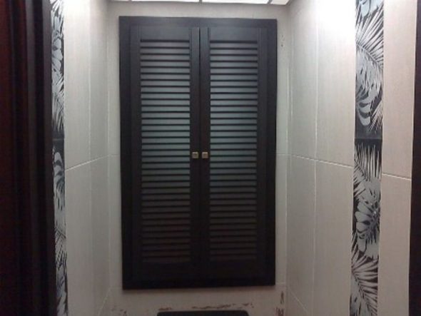casier dans les toilettes