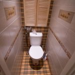 créer un placard dans les toilettes avec leurs propres mains