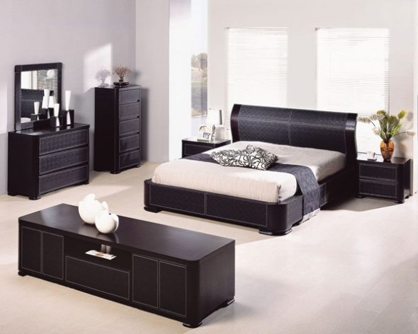 chambre lumineuse avec mobilier sombre