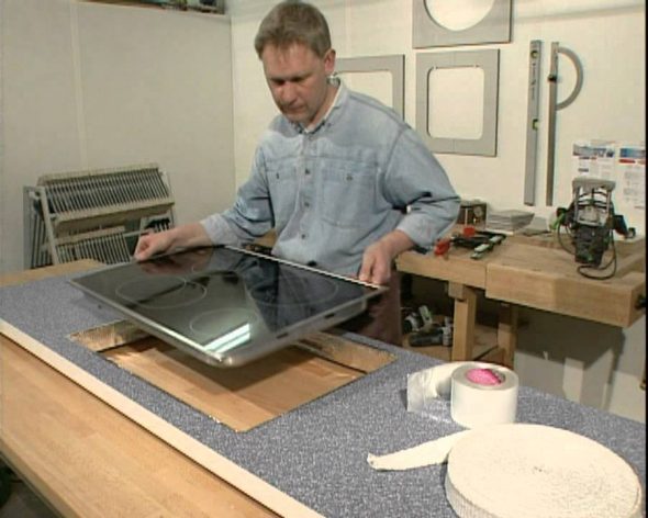 installation de la table de cuisson