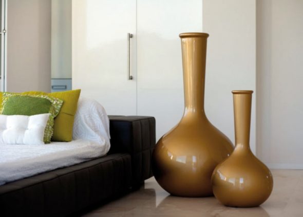 vases dans la chambre