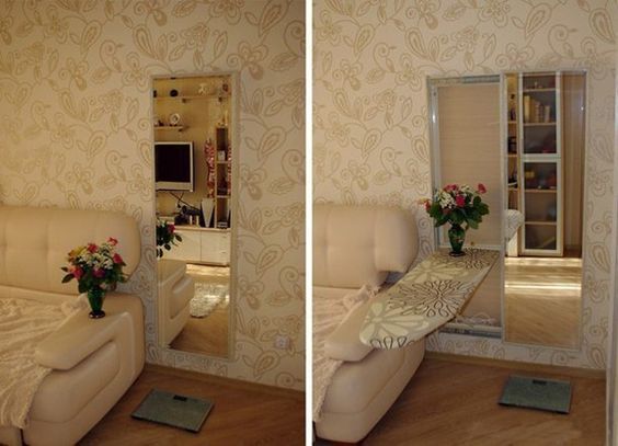 planche à repasser pliante avec miroir intégré