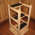 tabouret haut avec marches