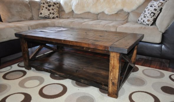 décoration de table basse dans le salon