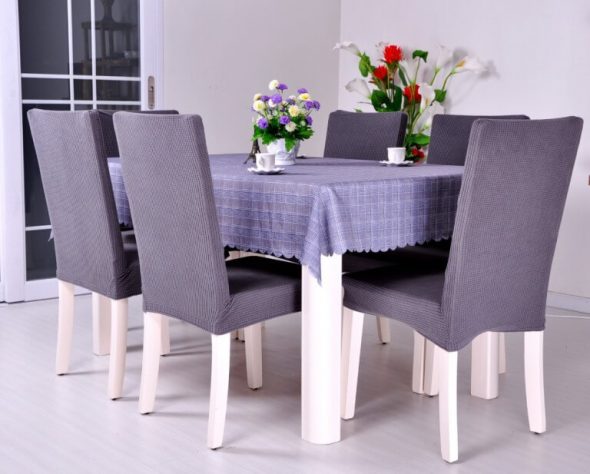 Couvertures pour chaises dans la cuisine avec leurs propres mains