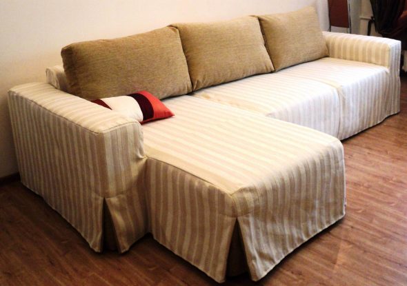Meliputi sudut sofa