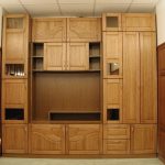 Meubles en bois à l'intérieur
