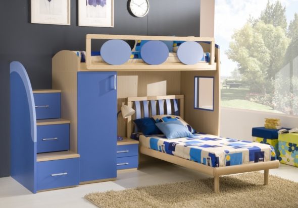 Chambre d'enfants pour deux garçons d'âges différents