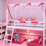 Lit grenier princesse