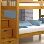 Lit d'enfant en bois