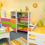 Pièce intérieure pour un petit garçon