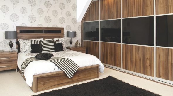 armoire dans la chambre