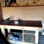 À la fin de la table de travail ressemble à ceci