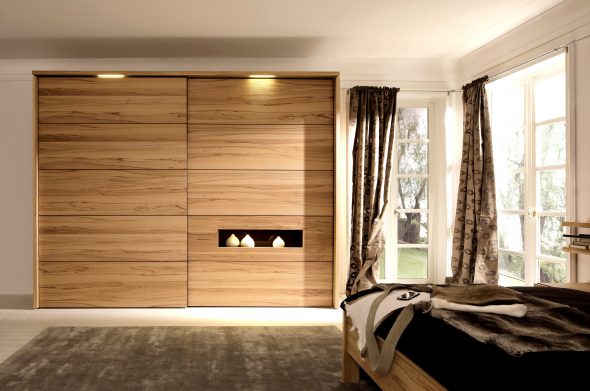 armoire en bois