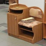 tabouret-petit canapé