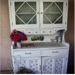 armoire blanche à découper