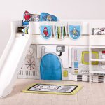 lit d'enfant avec un toboggan pour les garçons