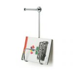 porte-revues sur le mur