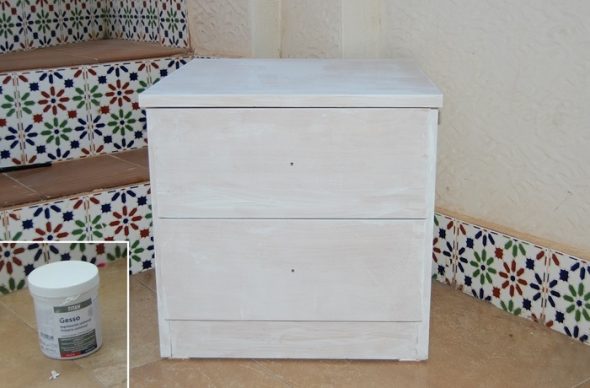 apprêt de table de chevet