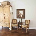 mettre à jour le vieux cabinet de vos propres mains