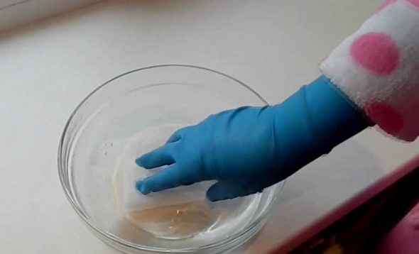 enlever la peinture verte du plastique