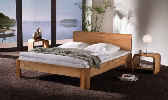 lit en bois simple
