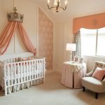 berceau dans la chambre