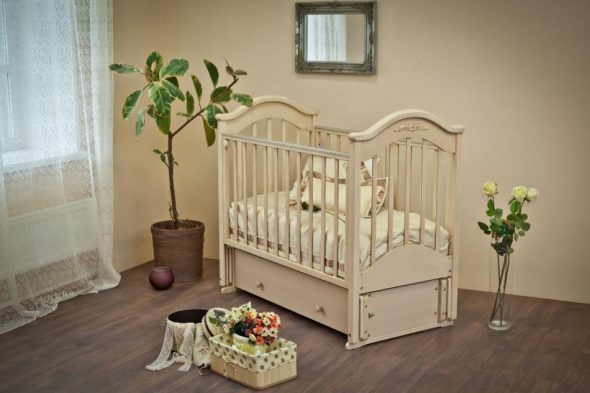 pendule de lit bébé
