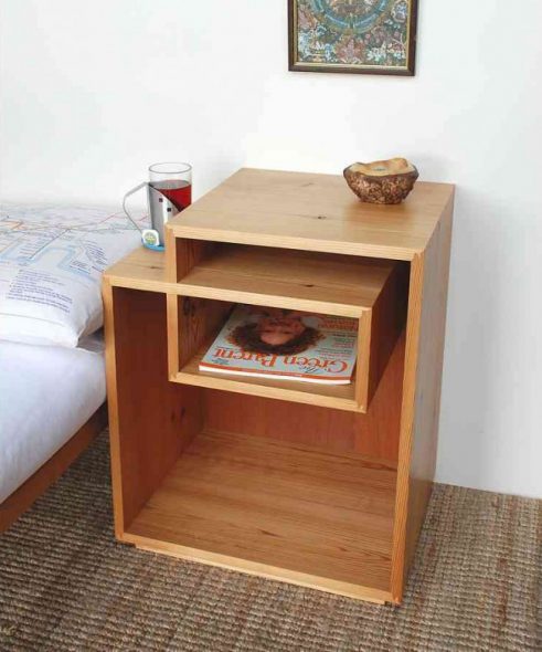 table de nuit ouverte