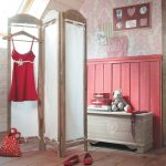 écran dans la chambre avec un chiffon