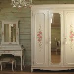 découpage de garde-robe