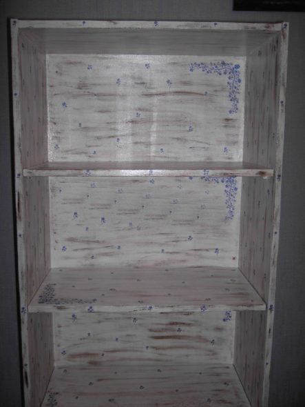 vernis de découpage garde-robe