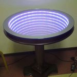 tafel met het effect van oneindige ronde vorm