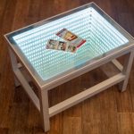 metalen tafel met oneindig effect