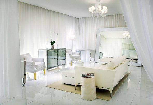 intérieur du salon blanc