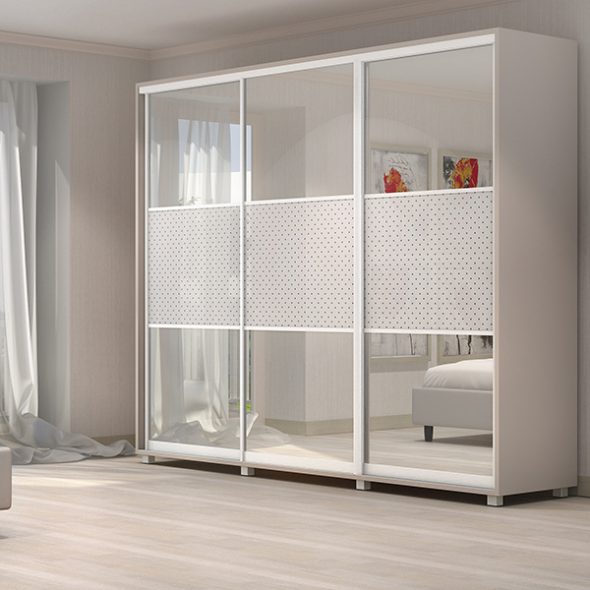 Grande armoire blanche
