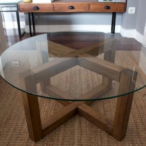 Belle table basse en verre