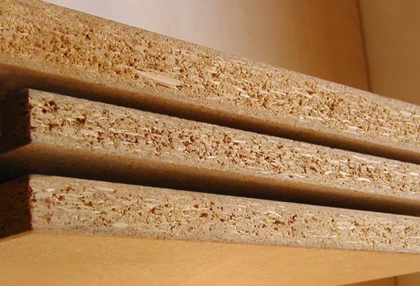 Aggloméré dans les meubles