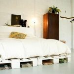 un lit de palettes avec vos propres mains